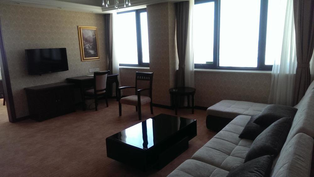 Vienna Hotel Sh Fengxian Nanqiao Jinhai Road Xangai Exterior foto