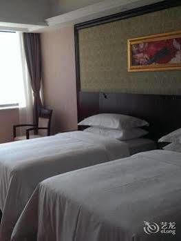 Vienna Hotel Sh Fengxian Nanqiao Jinhai Road Xangai Exterior foto